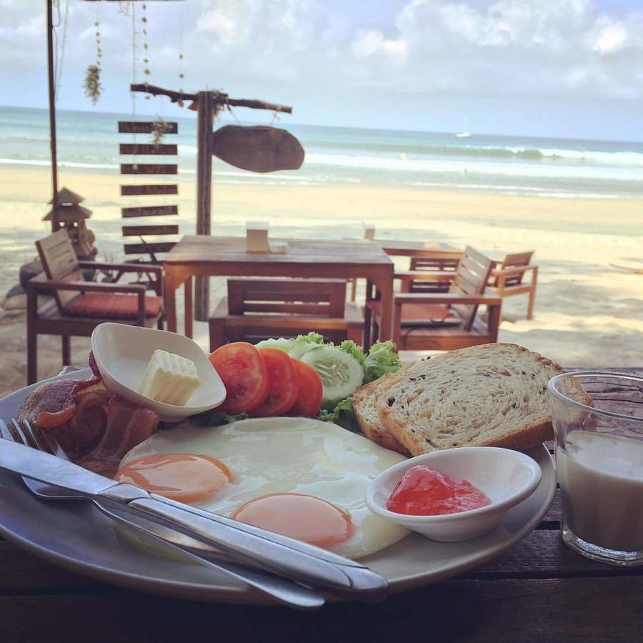 Jj Beach Resort & Jj Seafood Koh Phayam Exterior photo