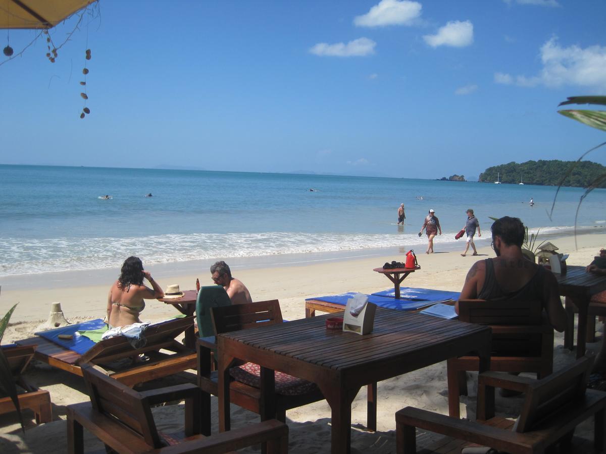 Jj Beach Resort & Jj Seafood Koh Phayam Exterior photo