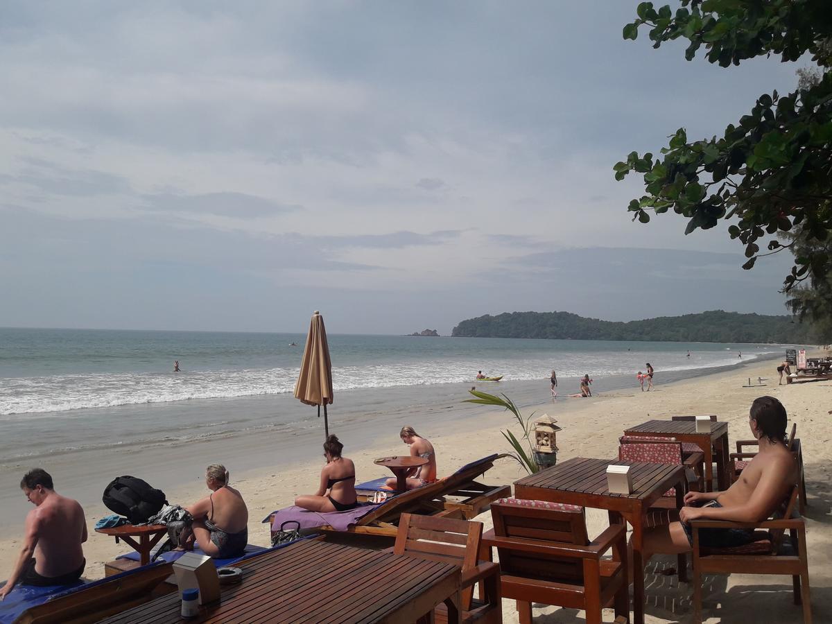 Jj Beach Resort & Jj Seafood Koh Phayam Exterior photo